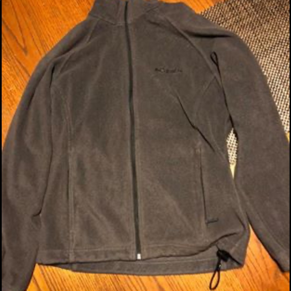 Dark grey Columbia